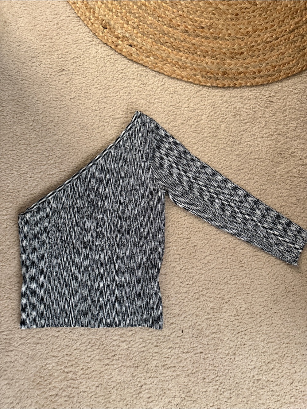 Guess One-Shoulder Black & White Marled Crop Top